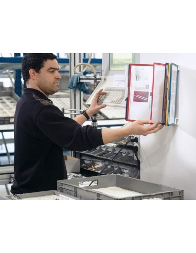 Durable VARIO Display System wall 5567