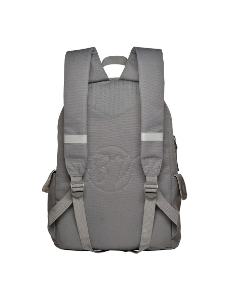 Backpack. Material: 100% polyester fiber. Water-proof zipper width 10 mm, puller 5 cm. Measurement: 30x40x17 cm
