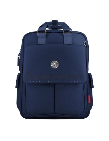 Backpack. Material: 100% polyester fiber. Zipper width 8 mm, puller 5 cm. Measurement: 29x38x14 cm.