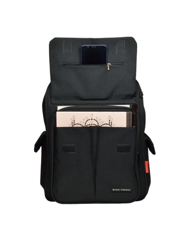 Backpack. Material: 100% polyester fiber. Zipper width 8 mm, puller 5 cm. Measurement: 29x38x14 cm.