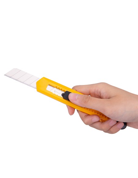 Knife DELI Essential 18mm in blister