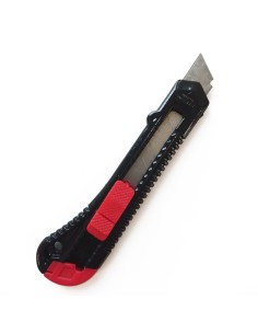 Cutter . Black (Main) + Red,Blue,Yellow