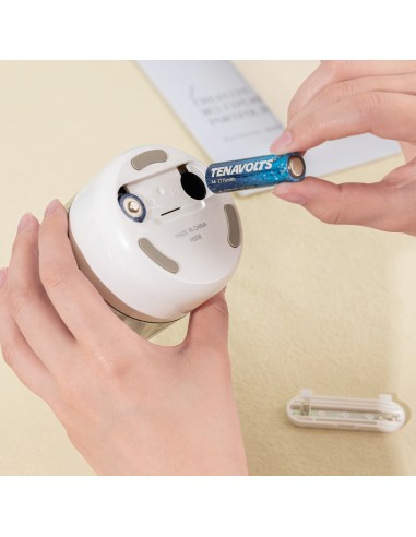 Electric Pencil Sharpener DELI for graphite pencil φ6.9-8mm white