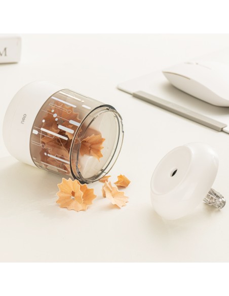 Electric Pencil Sharpener DELI for graphite pencil φ6.9-8mm white